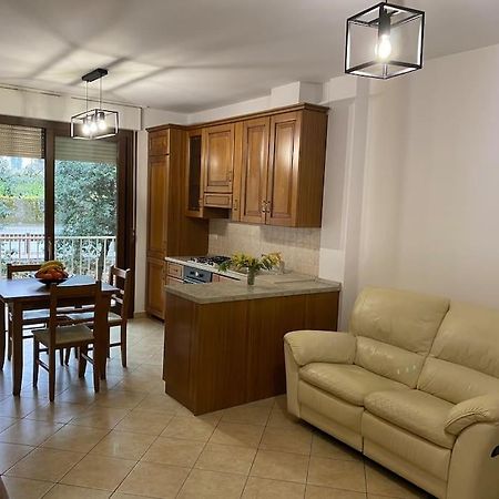 Appartamento A Torgiano Centro Esterno foto